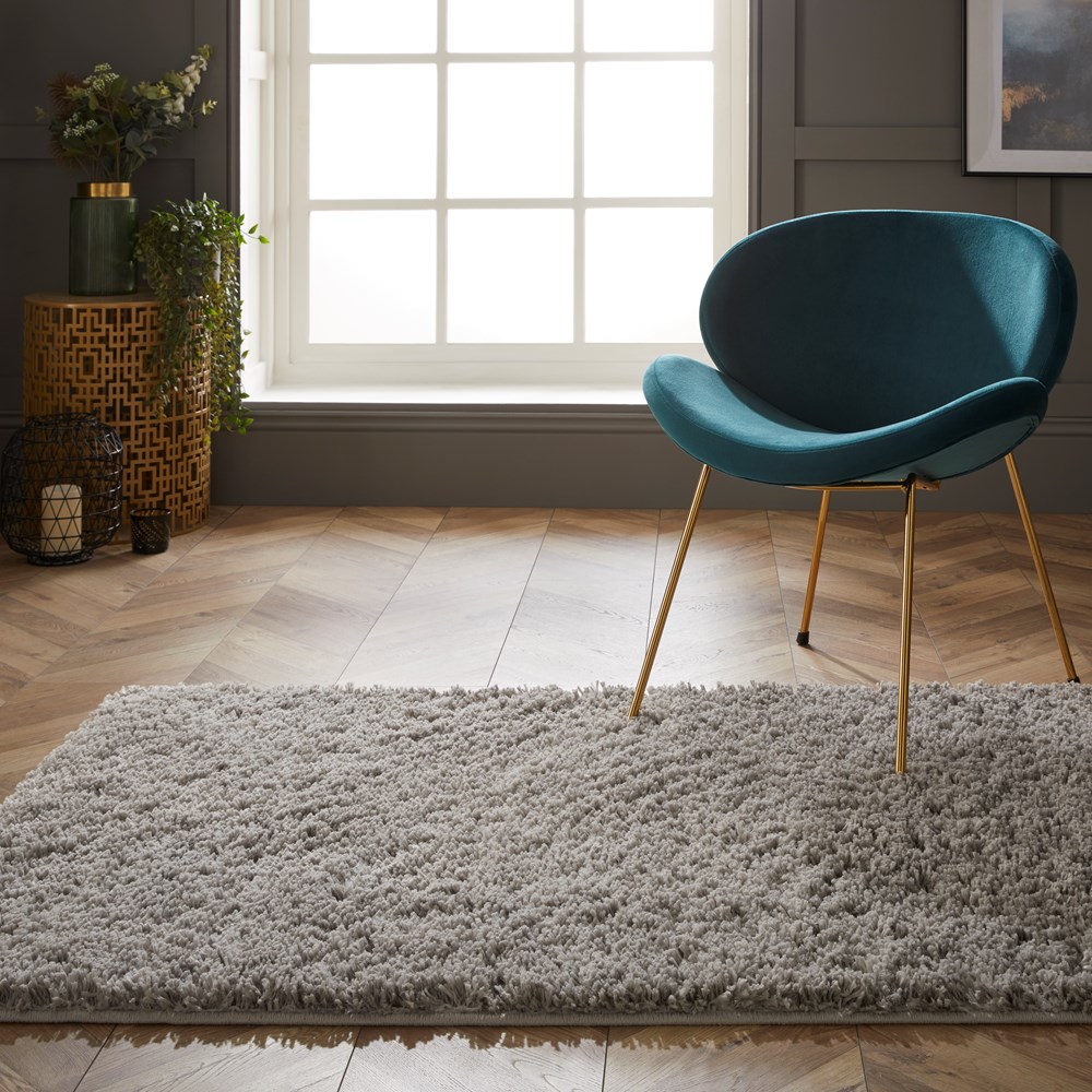 Larissa Washable Plain Shaggy Rug in Ghost Grey